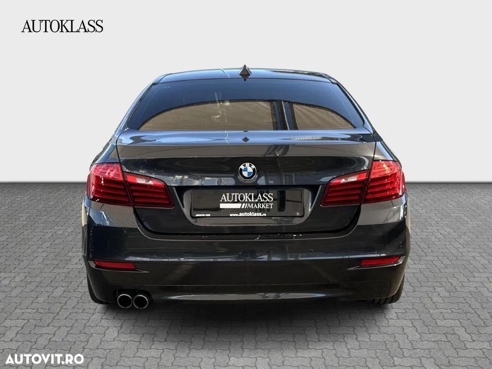 BMW Seria 5 520d AT - 4