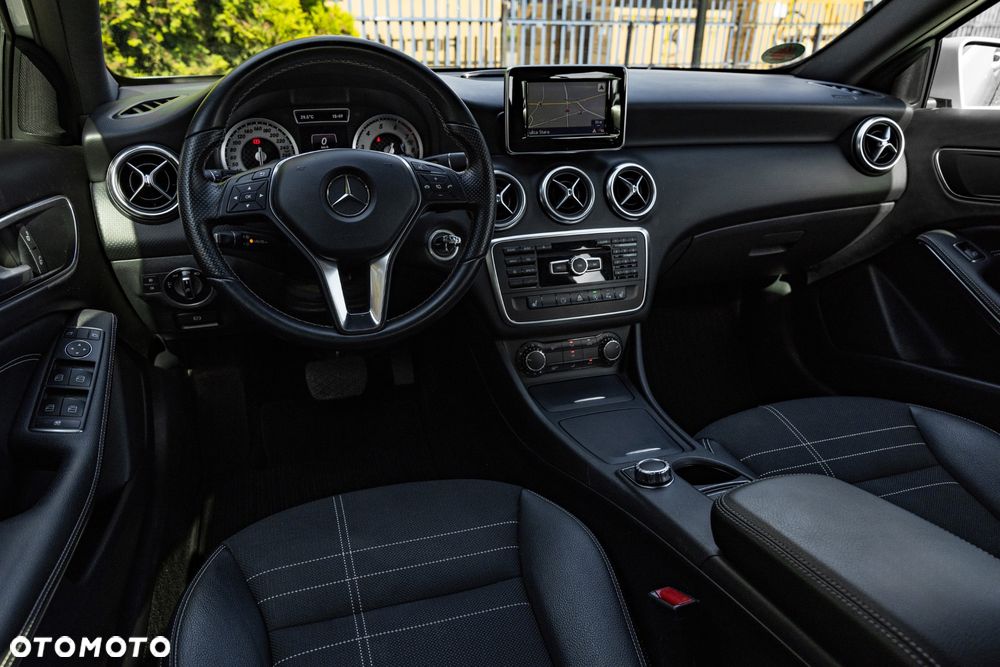 Mercedes-Benz Klasa A 180 (BlueEFFICIENCY) 7G-DCT - 22
