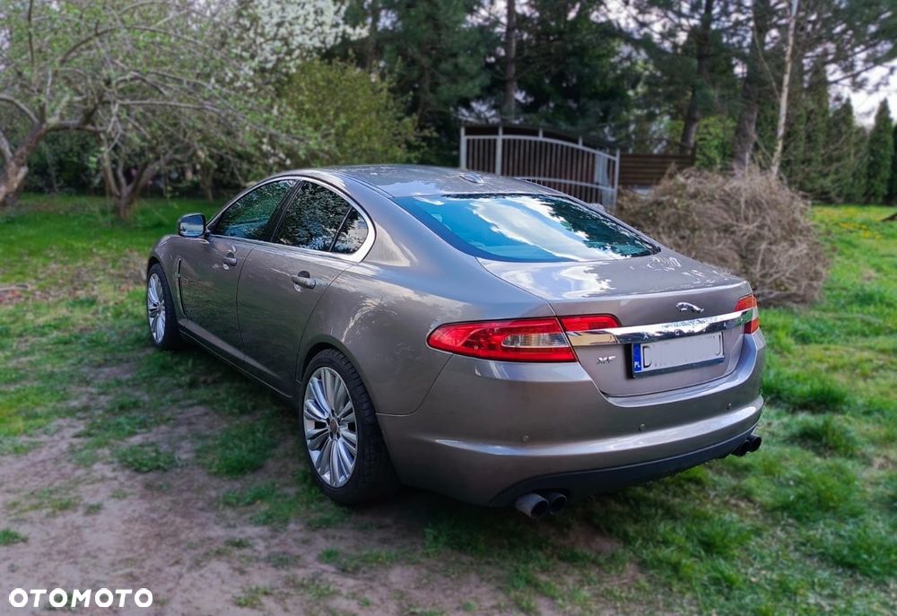 Jaguar XF 5.0 V8 Luxury - 3