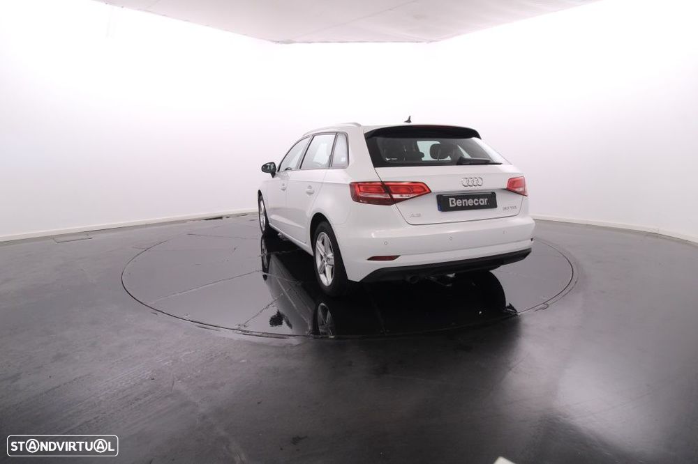 Audi A3 Sportback 30 TDI - 5