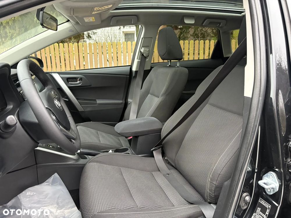 Toyota Auris - 3
