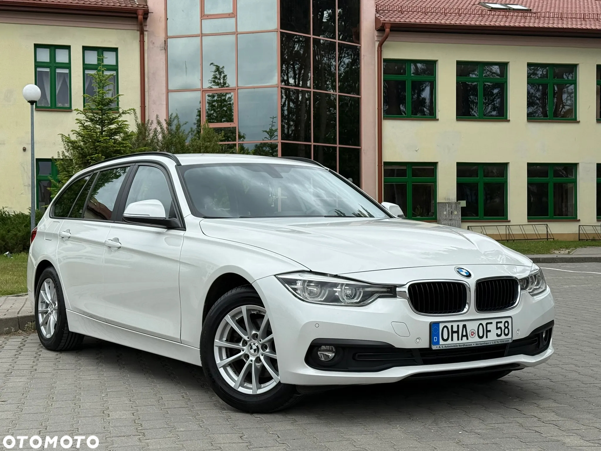 BMW Seria 3 318d Sport Line Shadow - 3