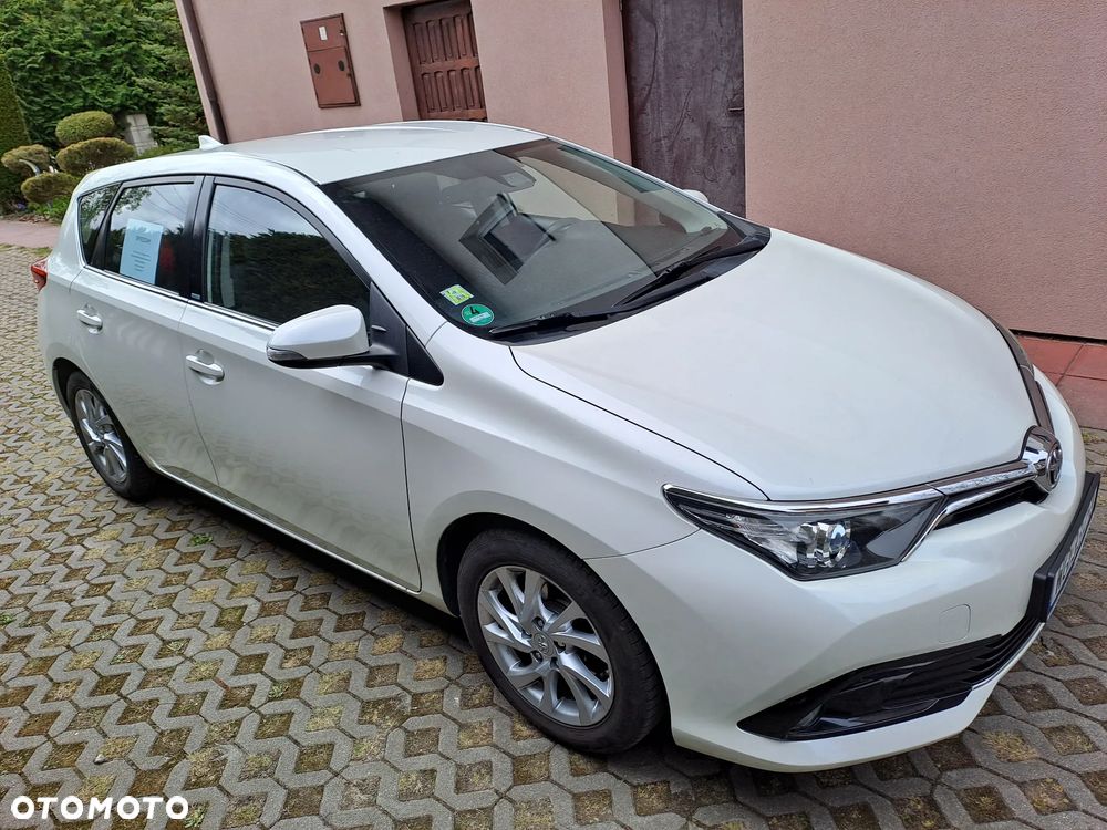 Toyota Auris 1.2 Turbo Edition S+ - 2