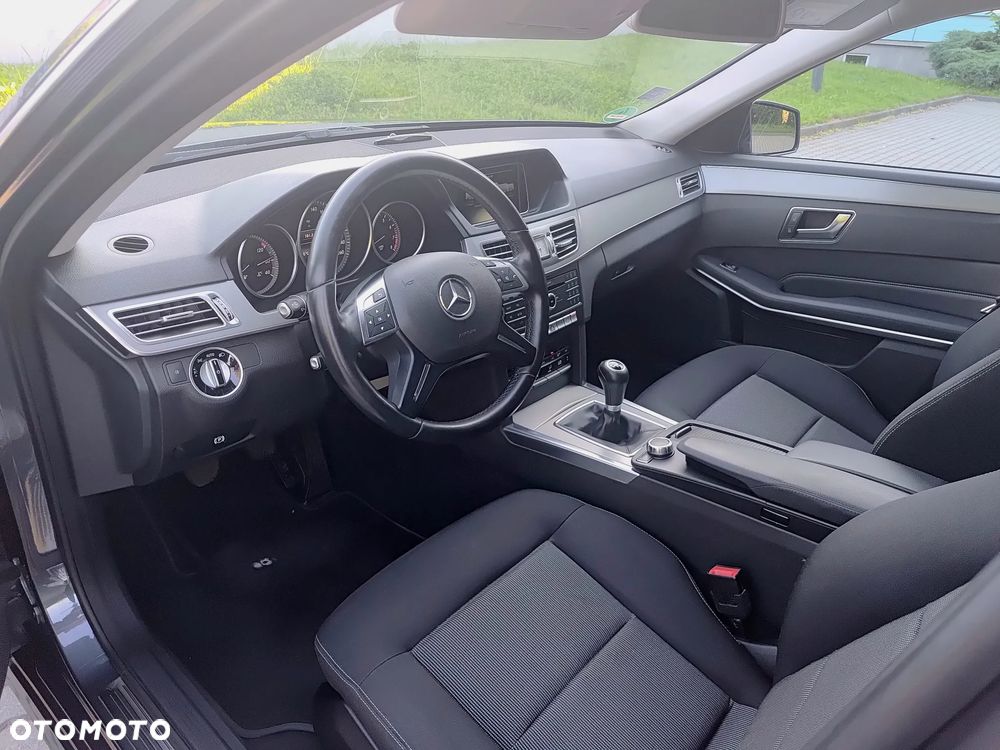 Mercedes-Benz Klasa E 200 Elegance - 7