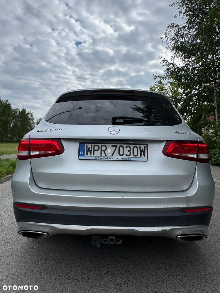 Mercedes-Benz GLC 300 4Matic 9G-TRONIC Exclusive - 8