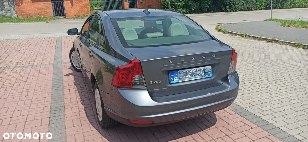 Volvo S40 2.0D - 4
