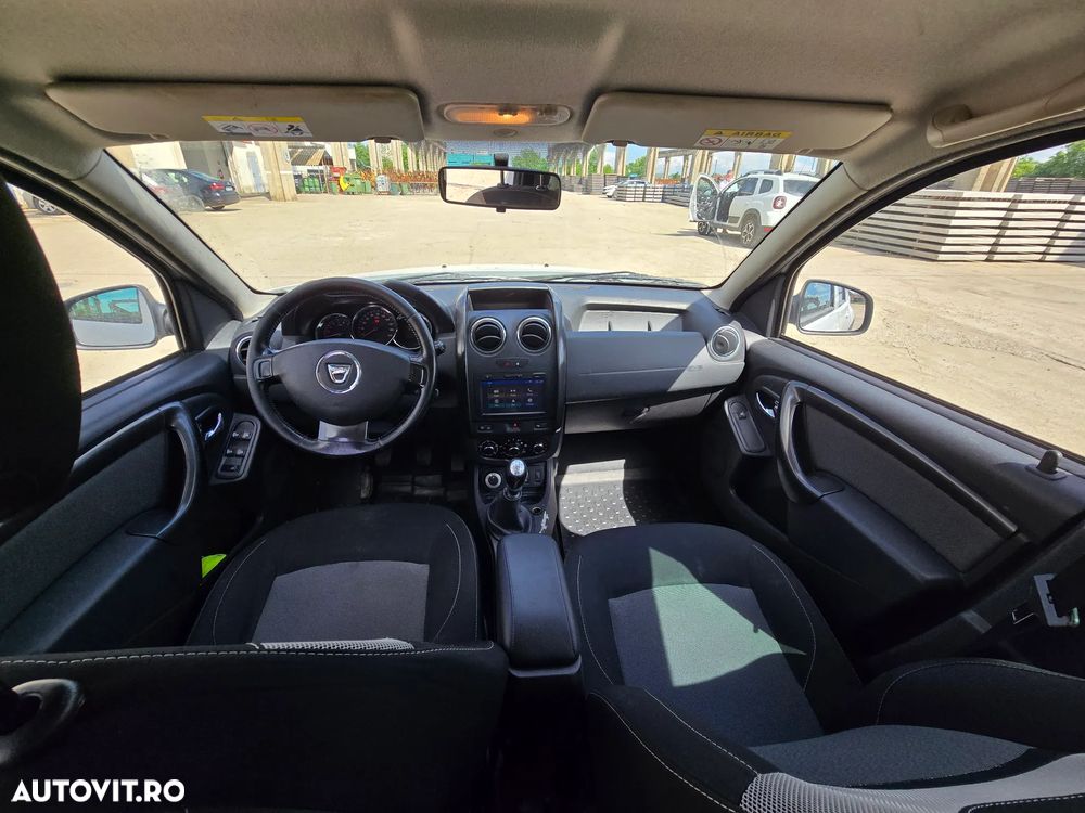 Dacia Duster 1.5 dCi 4x4 SL Connected by Orange - 6