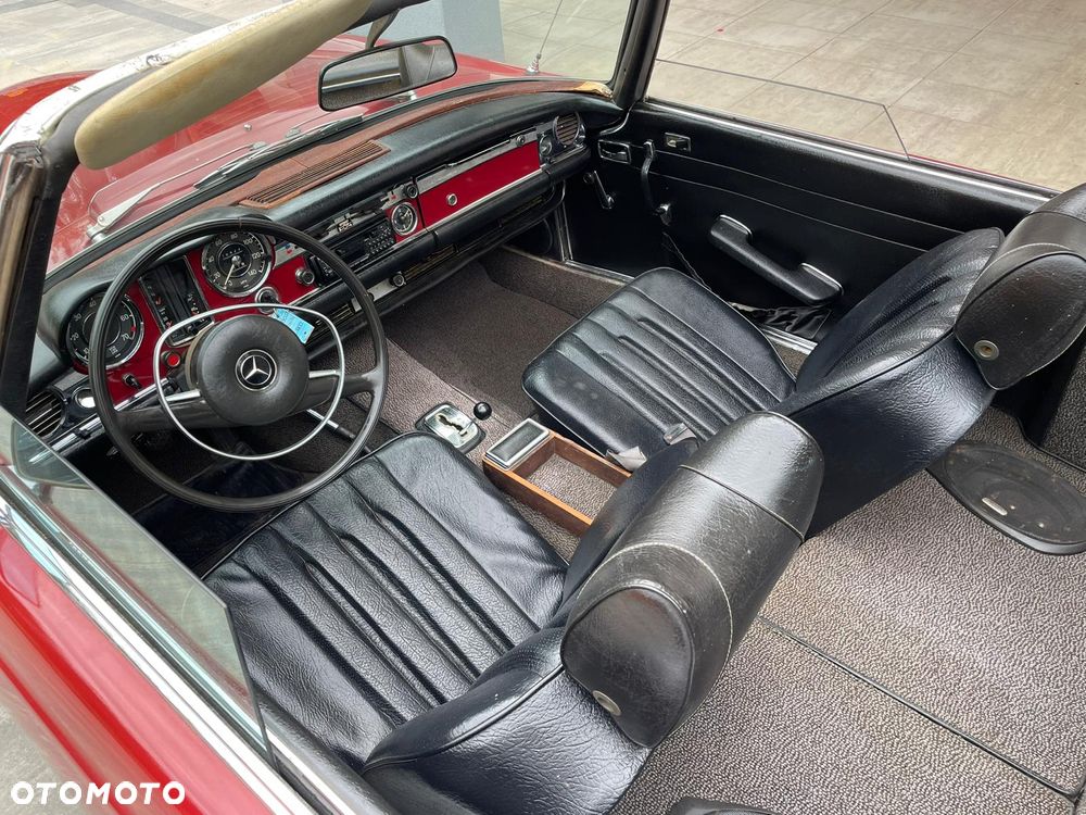 Mercedes-Benz 280 - 10