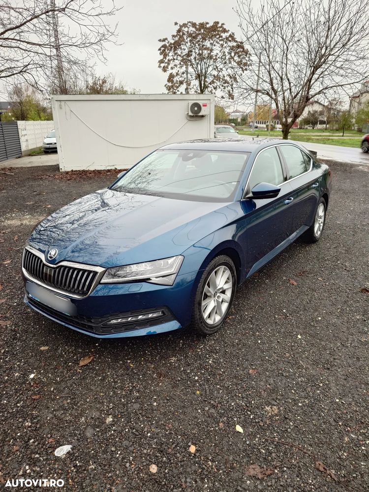 Skoda Superb 2.0 TDI DSG Ambition - 2