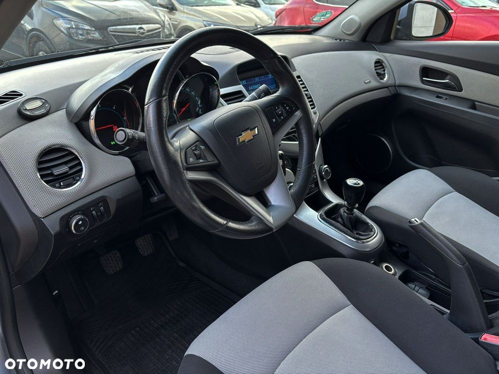 Chevrolet Cruze 2.0 D LT+ - 13