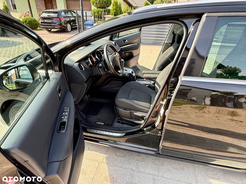 Peugeot 5008 THP 165 EAT6 Stop & Start Allure - 11