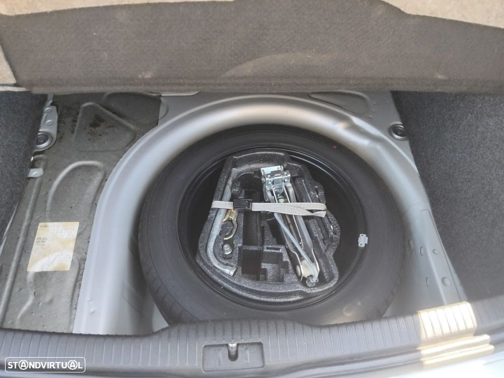 VW Golf 1.4i Confortline JE+AC - 10