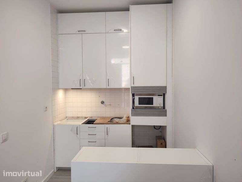 Apartamento T0 Alta de Coimbra (ao lado da faculdade Psicologia) - Grande imagem: 5/6