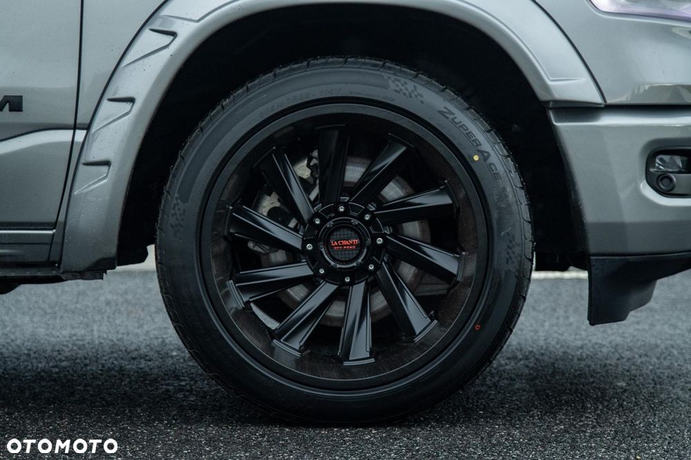 RAM 1500 5.7 Crew Cab Shortbed Laramie Black - 9