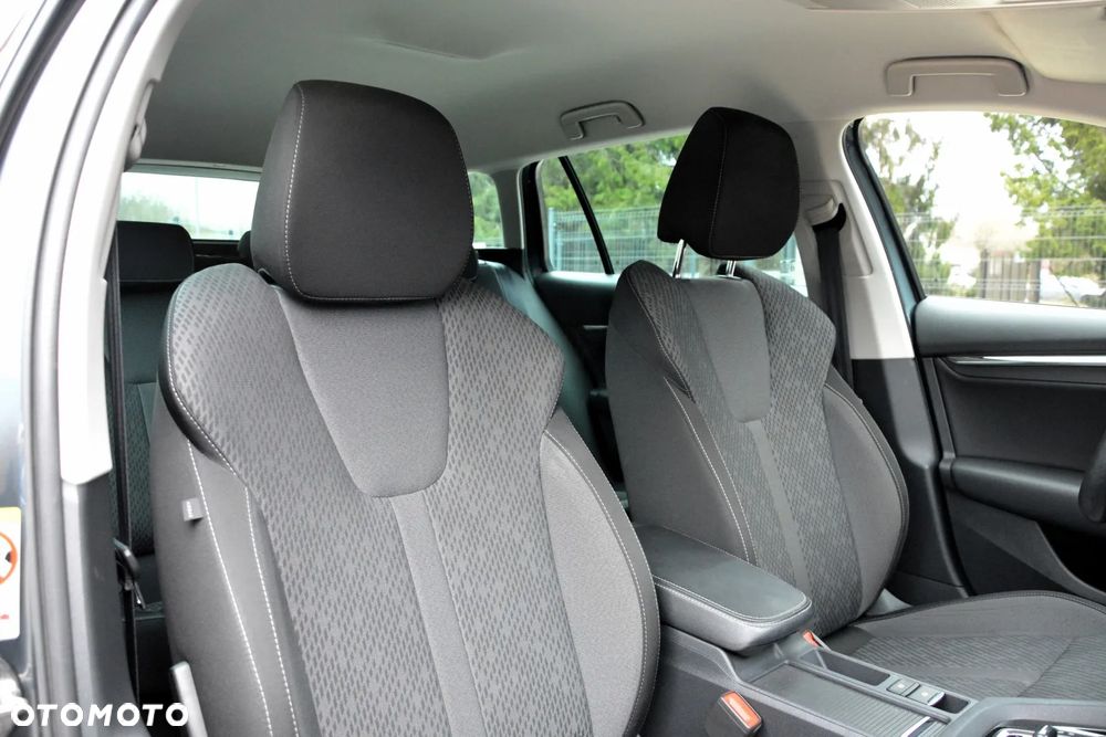 Skoda Octavia 2.0 TDI Style DSG - 16