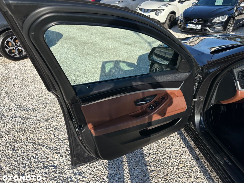 BMW Seria 5 520d Edition Fleet Exclusive - 14