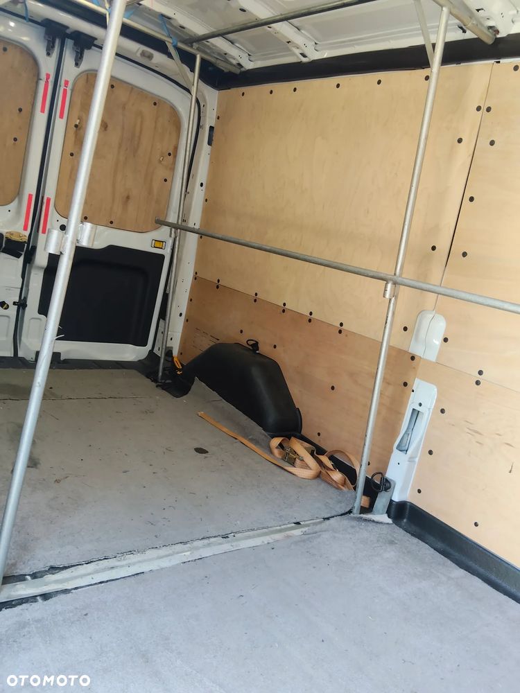 Ford Transit - 4