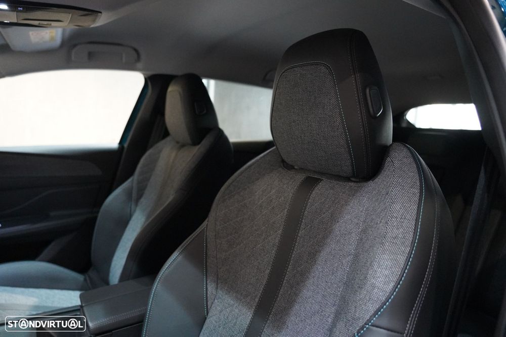 Peugeot 408 1.2 PureTech Allure EAT8 - 27