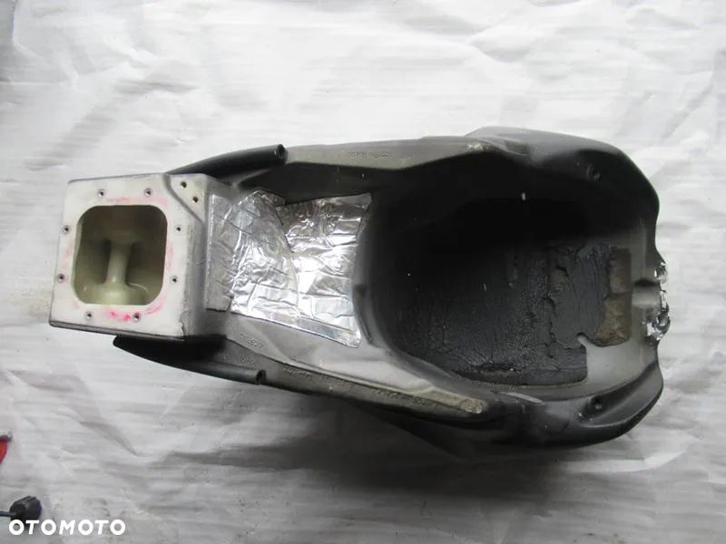 APRILIA RSV ZBIORNIK - 5
