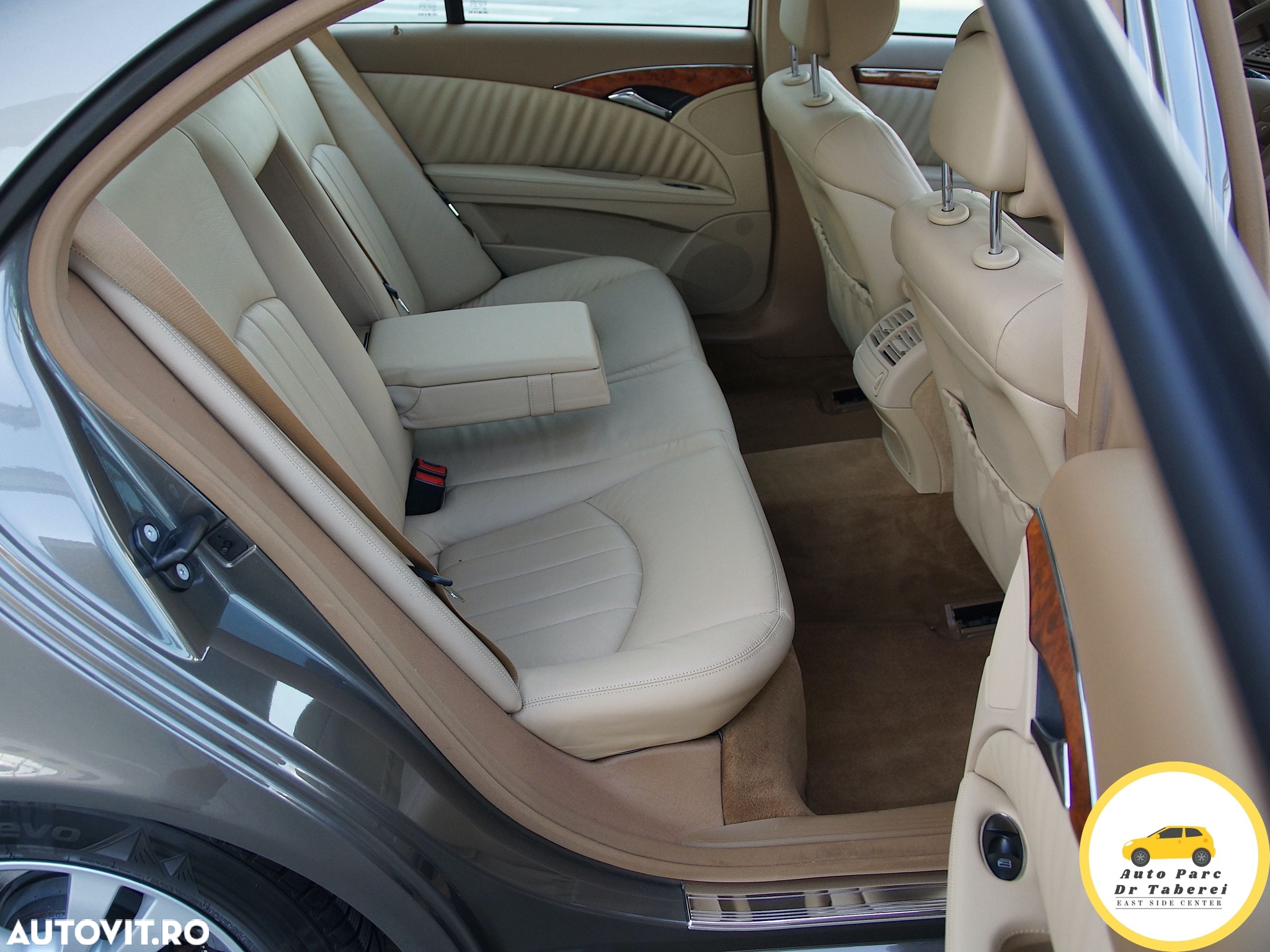 Mercedes-Benz E 280 7G-TRONIC Elegance BusinessEDITION - 27