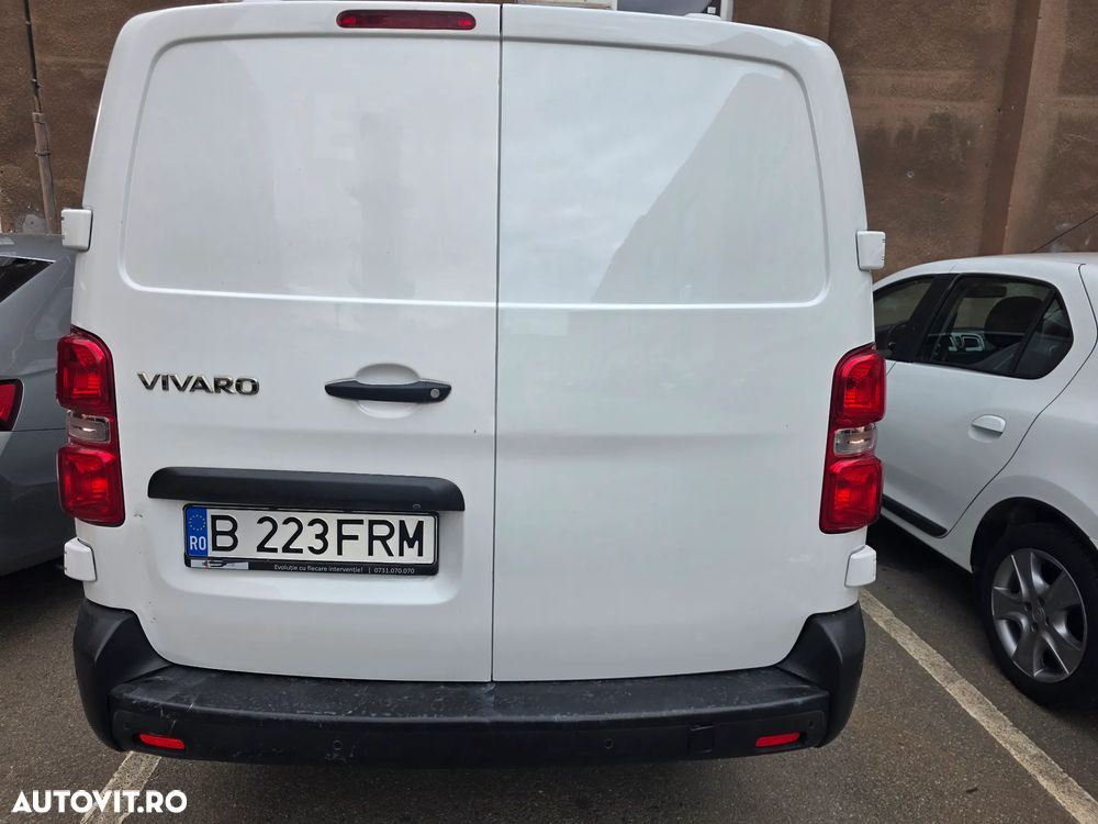 Opel Vivaro - 8