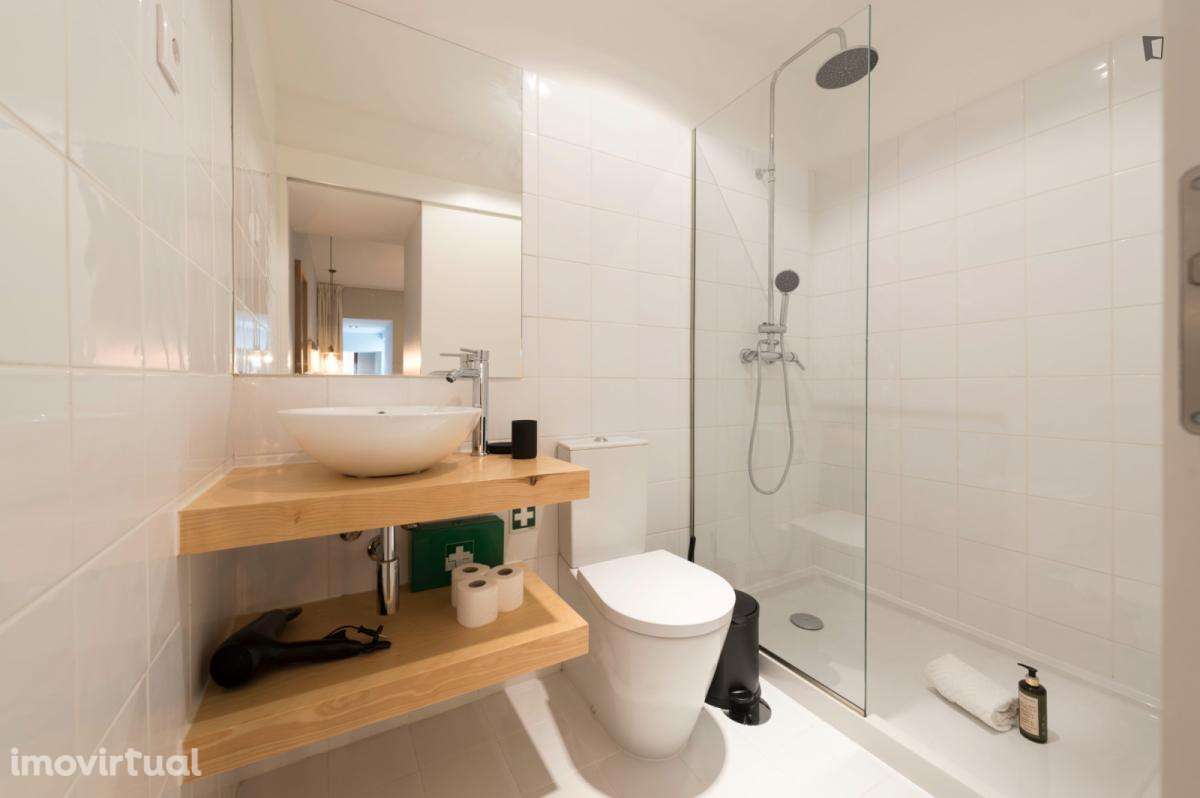 Estúdio - localizado em Santo Ildefonso Porto - Grande imagem: 3/26