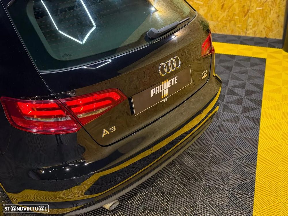 Audi A3 Sportback 1.6 TDI Attraction Special Edition - 16