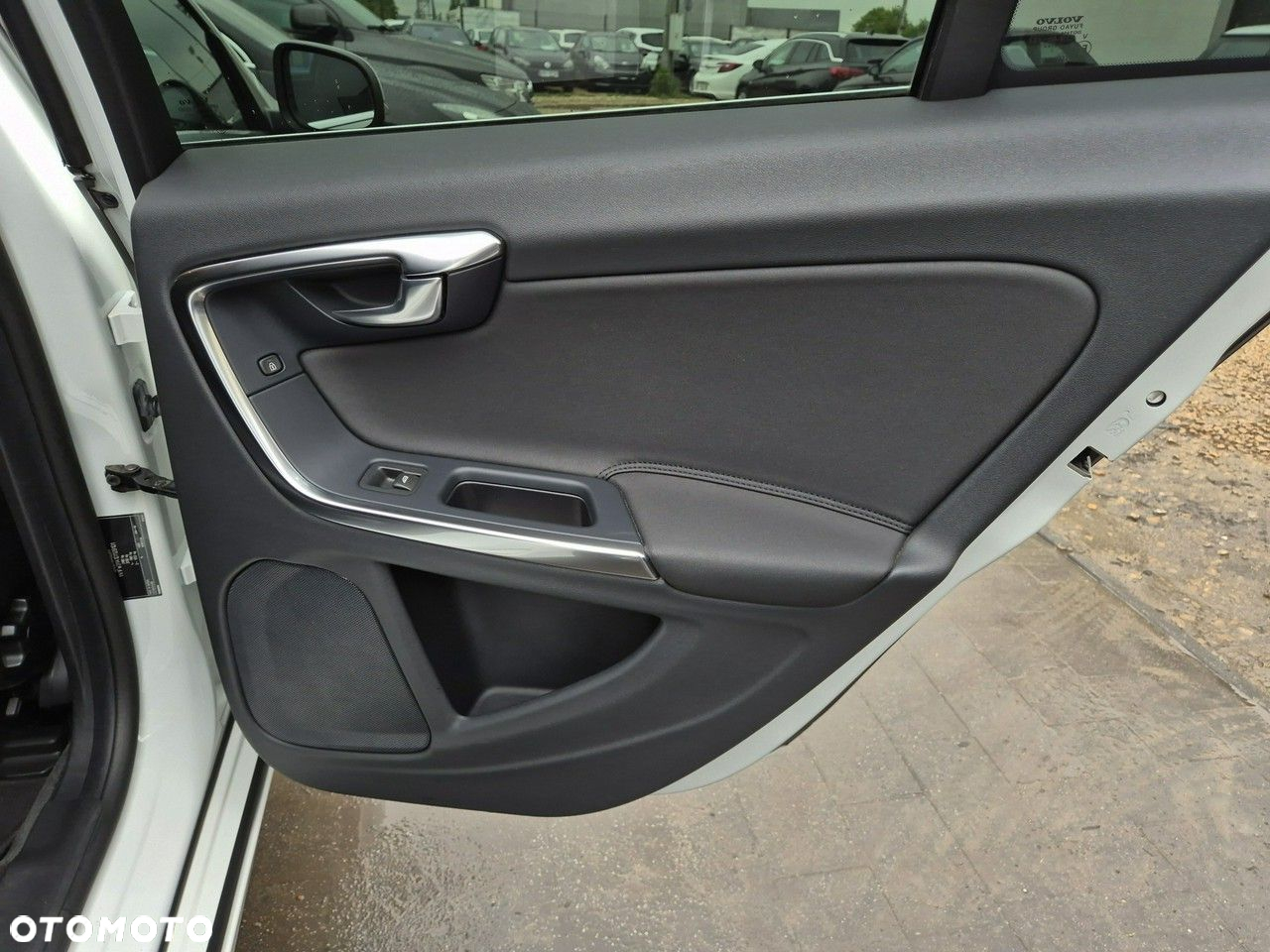 Volvo V60 - 16