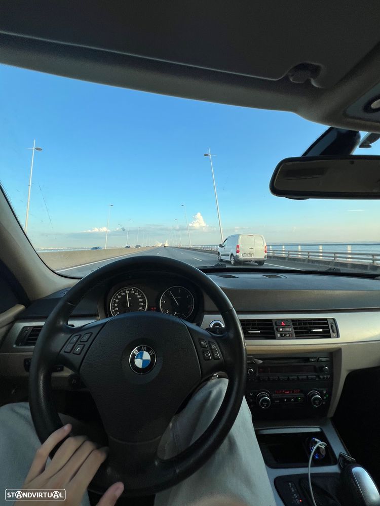 BMW 320 dA - 3