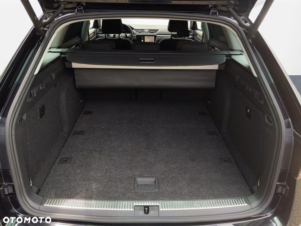 Skoda Superb 2.0 TDI SCR Style DSG - 38