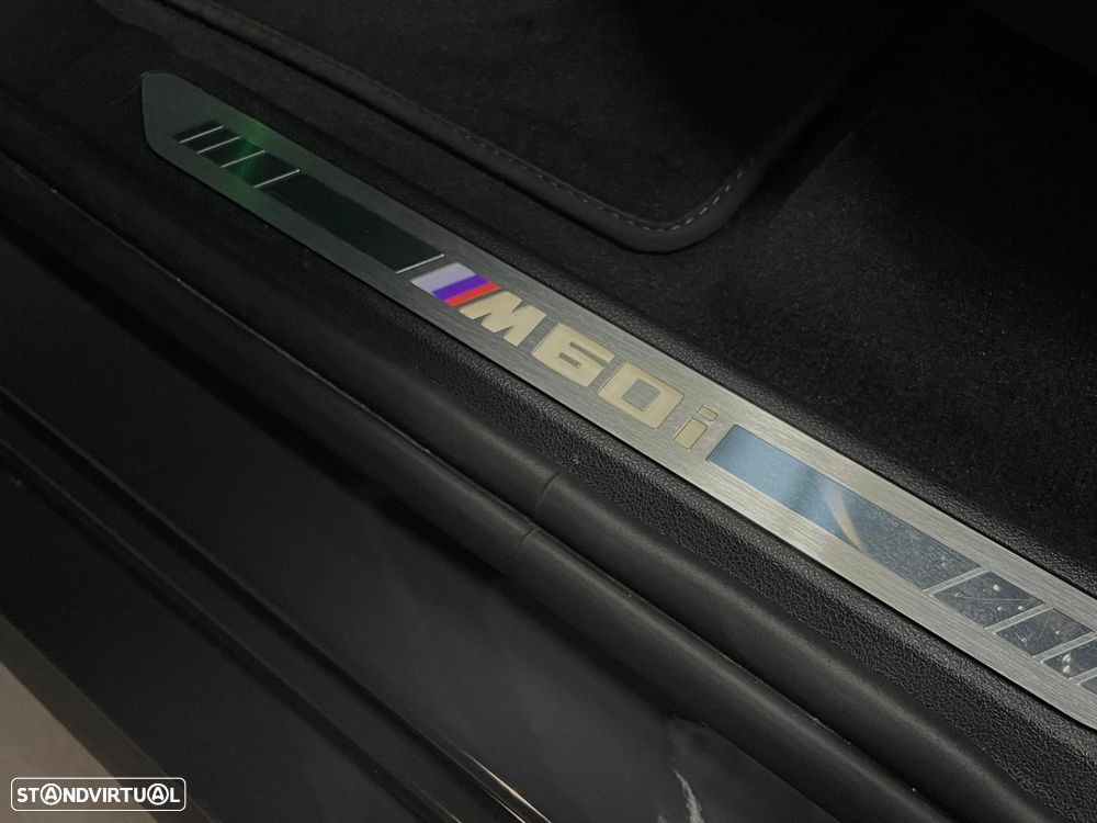 BMW X7 M M60i Pack Desportivo Pro - 33