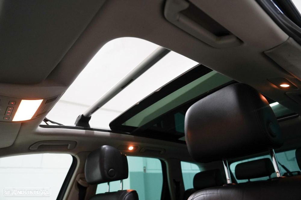 VW Touareg 3.0 TDI V6 Tiptronic - 9