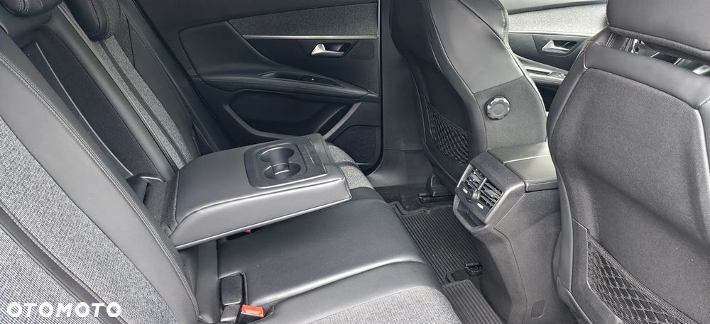 Peugeot 3008 1.5 BlueHDi Allure S&S - 8