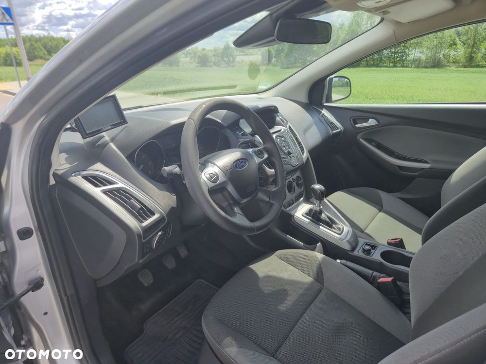 Ford Focus 1.6 TDCi DPF Start-Stopp-System Titanium - 9