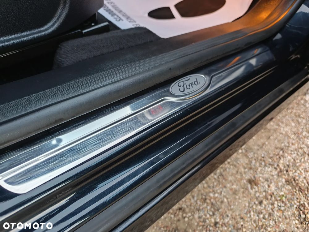 Ford Mondeo - 28