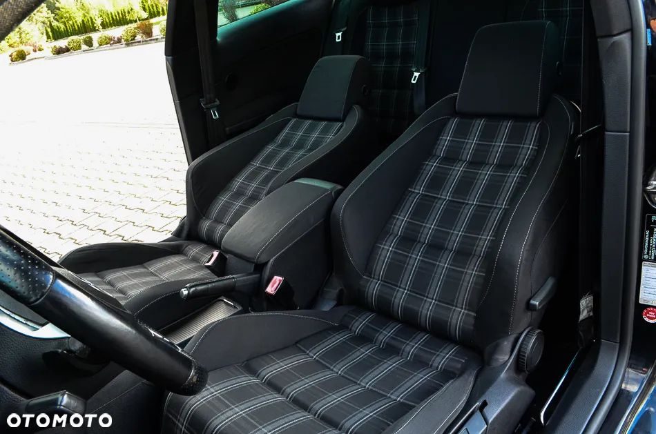 Volkswagen Golf 2.0 TDI DPF DSG GTD - 32