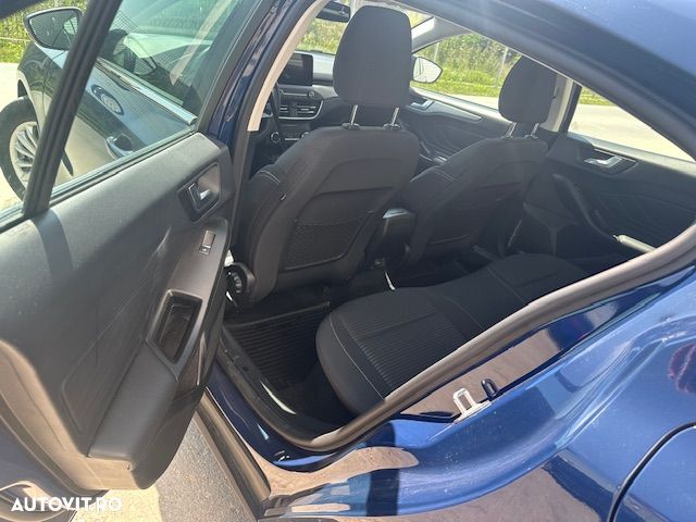 Ford Focus 1.0 EcoBoost Titanium - 9