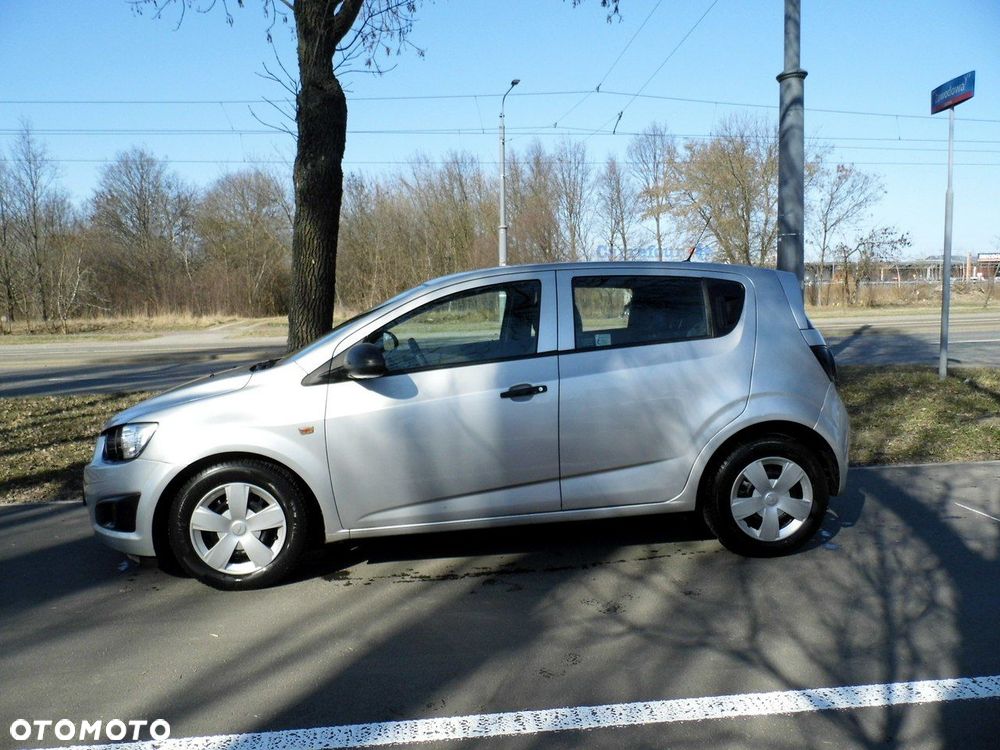 Chevrolet Aveo - 2