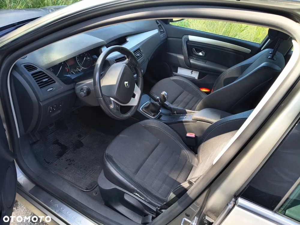 Renault Laguna - 10