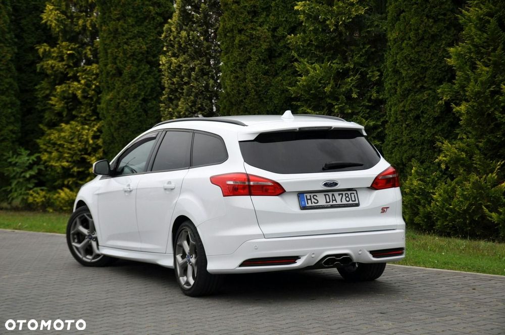 Ford Focus 2.0 TDCi ST - 15