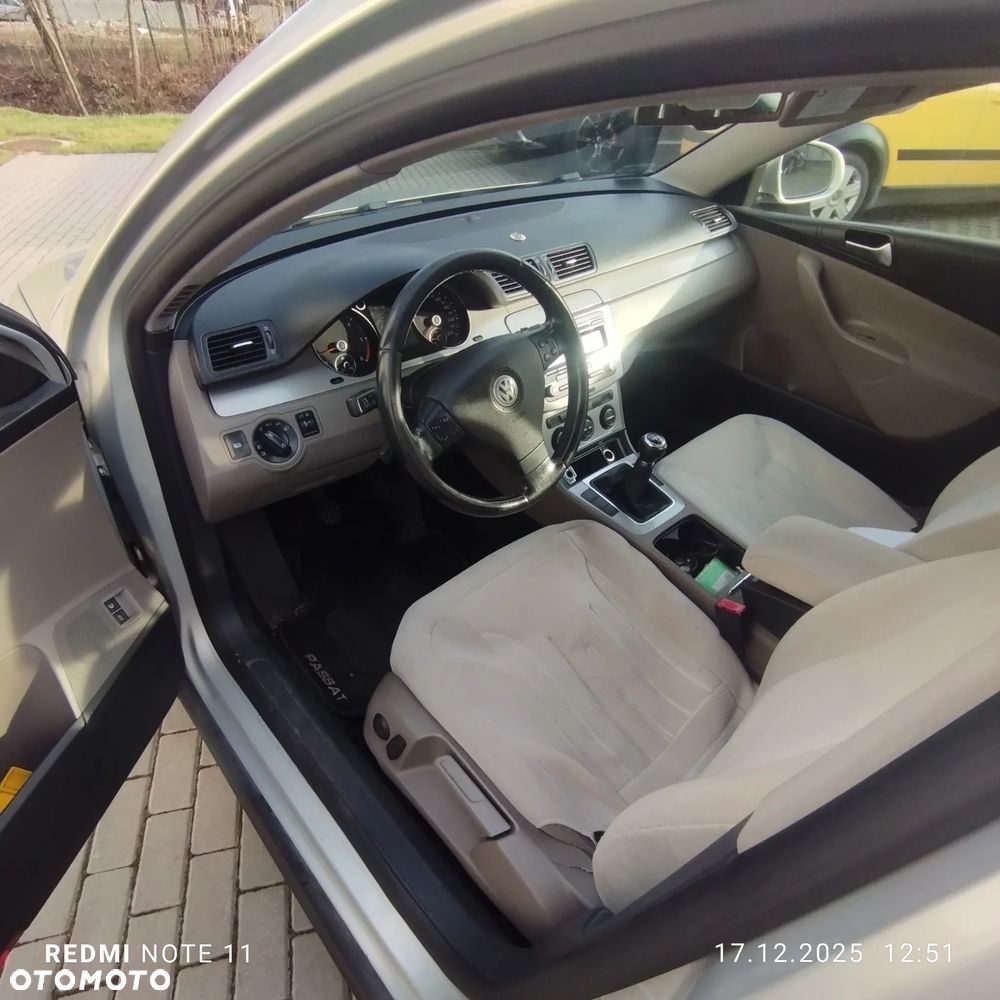Volkswagen Passat 2.0 TDI DPF 4Motion Comfortline - 7