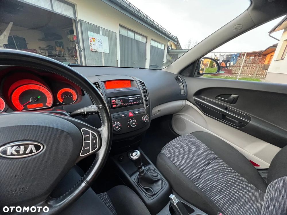 Kia Ceed Cee'd 1.4 Comfort - 10