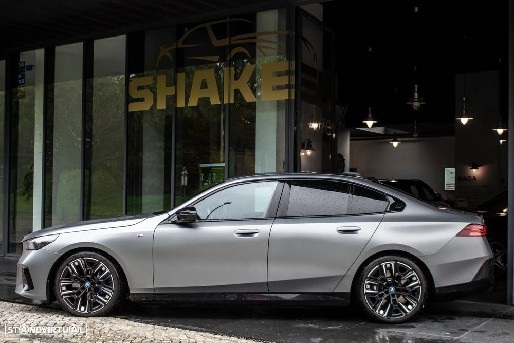 BMW i5 M60 xDrive Pack Desportivo M Pro - 2