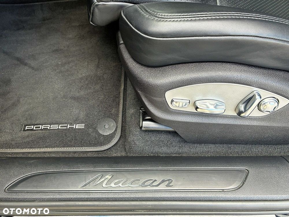 Porsche Macan - 17