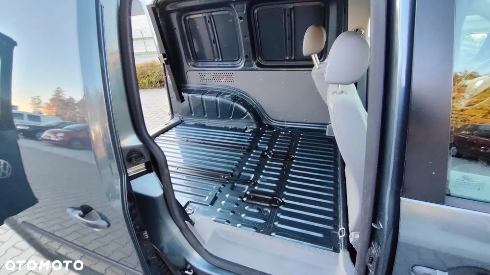 Volkswagen CADDY - 13