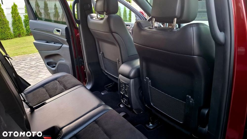 Jeep Grand Cherokee - 37