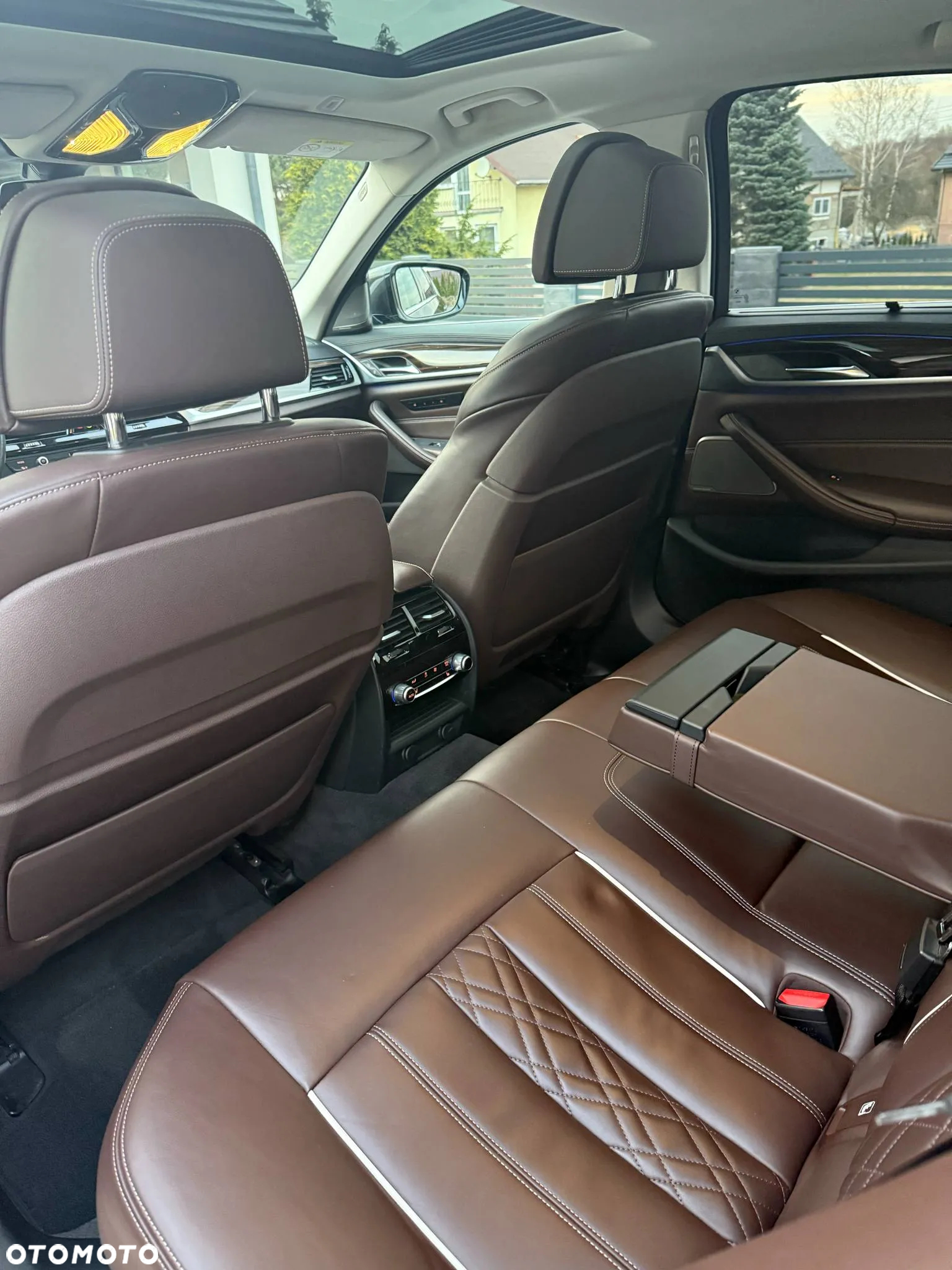 BMW Seria 5 530d xDrive Luxury Line - 11