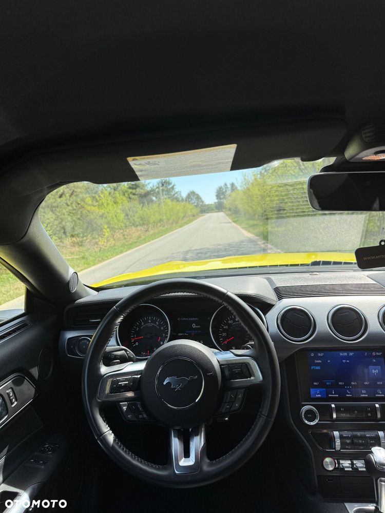Ford Mustang - 17