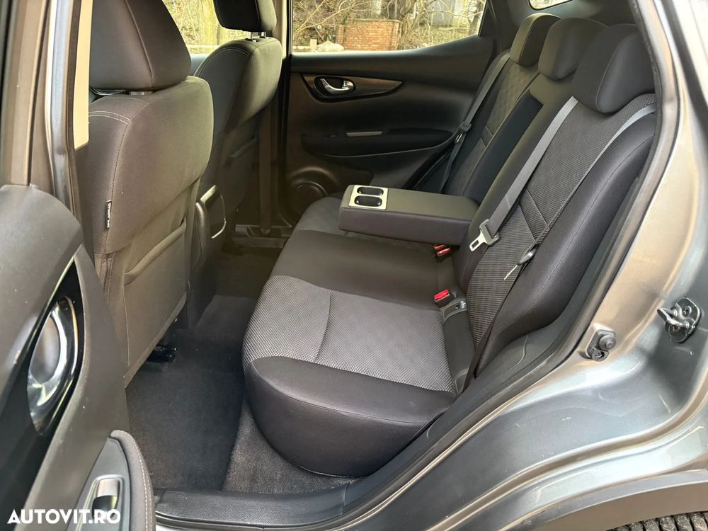 Nissan Qashqai 1.6 DCI ALL-MODE 4x4i TEKNA+ - 11