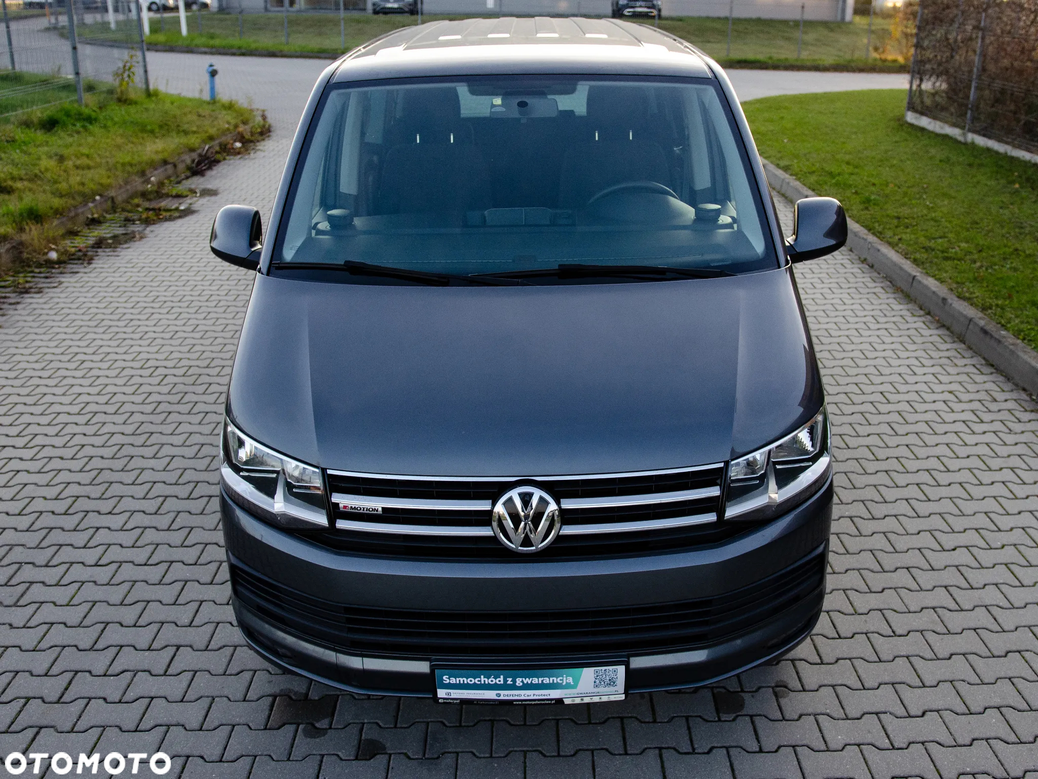 Volkswagen Caravelle - 30